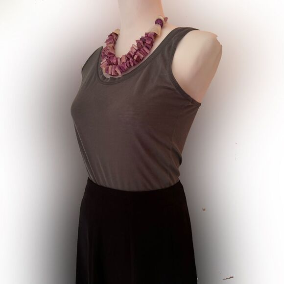 Sunny Leigh Embroidered Full Skirt, Elegant and Fun, Delicate Details, Size 6 - Picture 3 of 6